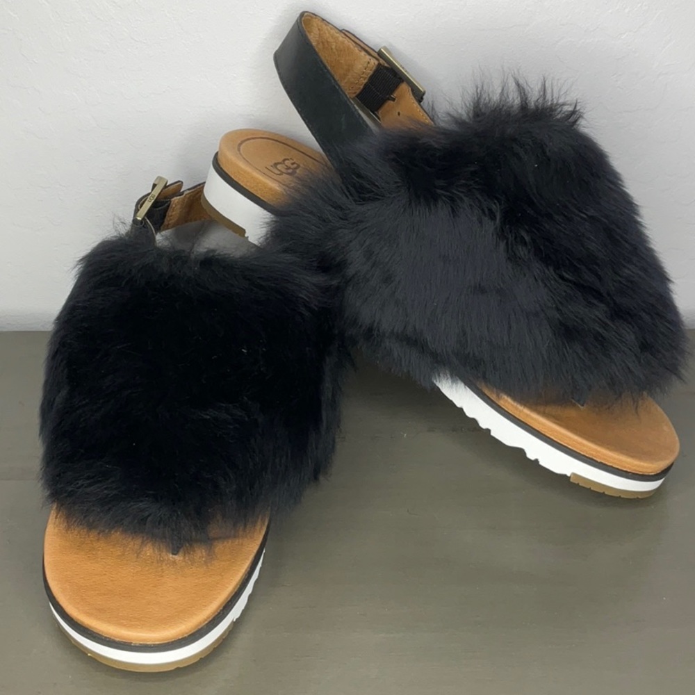 UGG Holly Sandal New In Box Size 10
